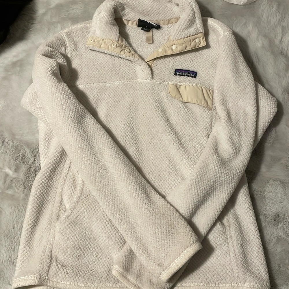White Patagonia button pullover